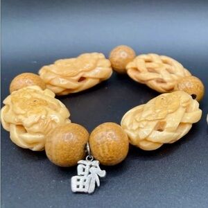 Vintage carved Chinese bracelet